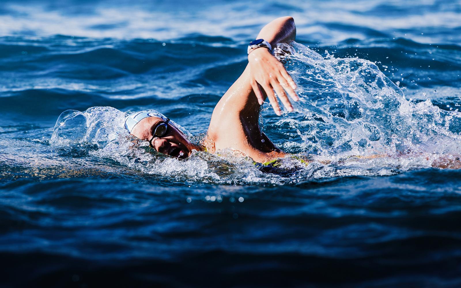 26.05.2020., Split - Dina Levacic, hrvatska daljinska plivacica i prva Hrvatica koja je preplivala La Manche. Dina je preplivala cetiri od velikih sedam plivackih maratona poznatih kao Oceanovih sedam.rPhoto: Milan Sabic/PIXSELL