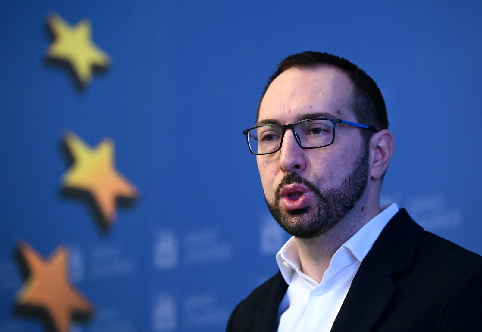 28.02.2023., Zagreb - Gradonacelnik Grada Zagreba Tomislav Tomasevic i njegovi zamjenici Danijela Dolenec i Luka Korlaet, odrzali su redovnu konferenciju za medije.  Photo: Marko Lukunic/PIXSELL