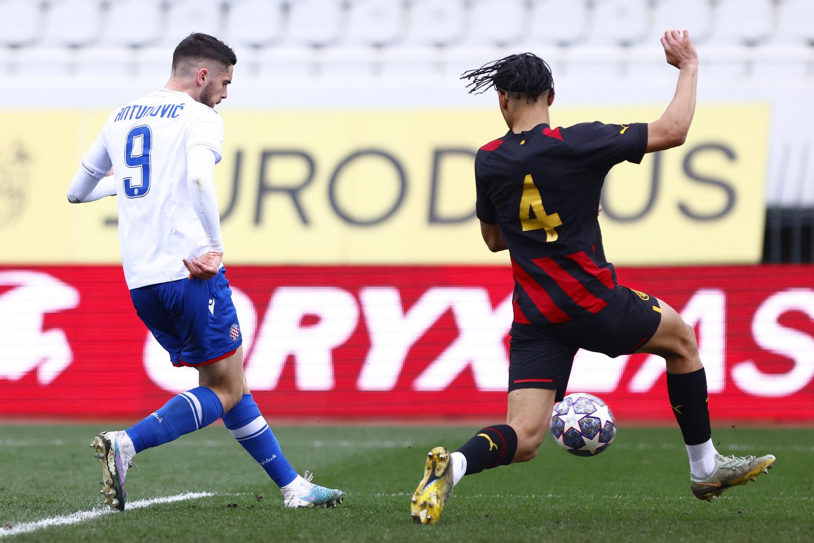 28.02.2023., Split - UEFA Liga prvaka mladih, osmina finala, HNK Hajduk - Manchester City. Mate Antunovic, Jadel Katongo Photo: Milan Sabic/PIXSELL