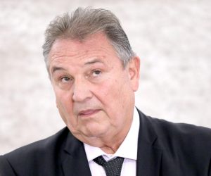 28.10.2022., Zagreb - Na konferenciji za medije odrzanoj u Saboru Radimir Cacic govorio je o stanju u zdravstvu, izbornim jedinicama i slucaju zupana Stricaka. Photo: Patrik Macek/PIXSELL