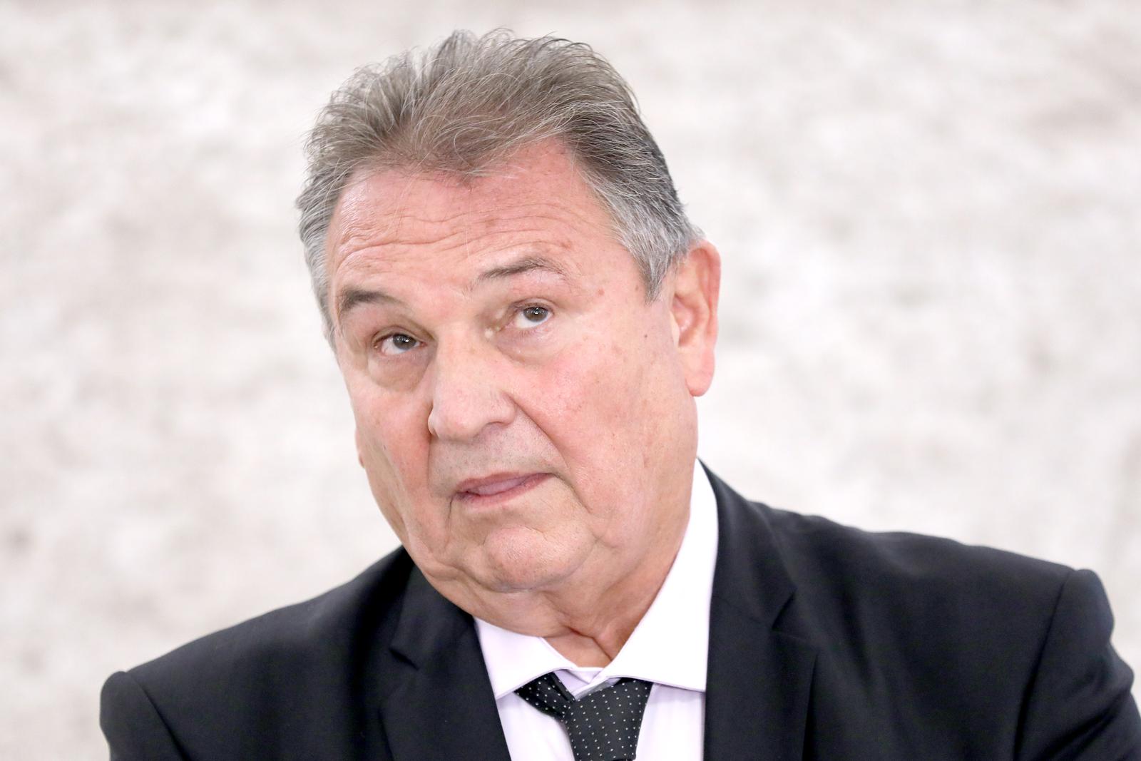 28.10.2022., Zagreb - Na konferenciji za medije odrzanoj u Saboru Radimir Cacic govorio je o stanju u zdravstvu, izbornim jedinicama i slucaju zupana Stricaka. Photo: Patrik Macek/PIXSELL