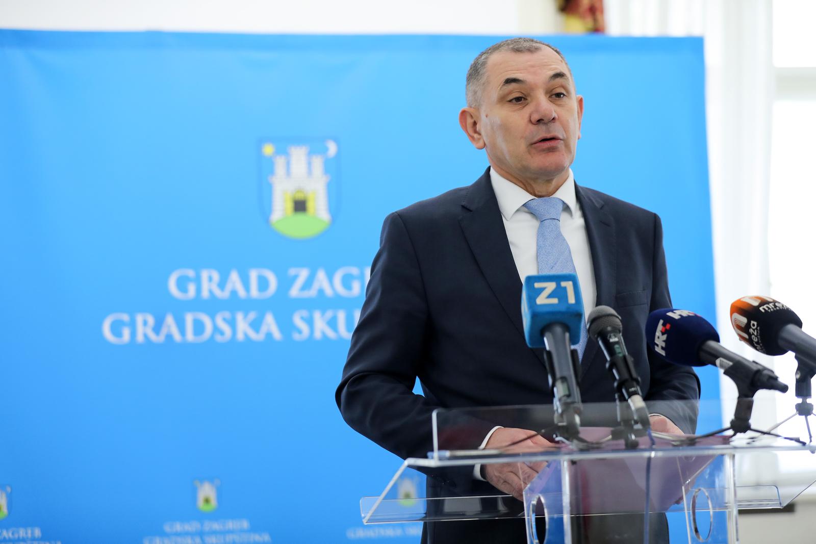 29.03.2023., Zagreb - Konferencija za medije uoci sjednice zagrebacke Gradske skupstine odrzao je gradski zastupnik Ivica Lovric na temu dnevnog reda i podizanje tuzbe protiv presude Visokog upravnog suda u predmetu "Roditelji odgojitelji" Photo: Emica Elvedji/PIXSELL
