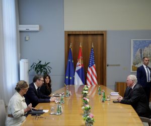 29, September, 2022, Belgrade -  A meeting between President of Serbia Aleksandar Vucic and US Ambassador Christopher Hill was held in the Palace of Serbia. Aleksandar Vucic, Christopher Hill.   29, septembar, 2022, Beograd  - U Palati Srbija odrzan je sastanak predsednika Srbije Aleksandra Vucica s ambasadorom SAD Kristoferom Hilom.  Photo: Milos Tesic/ATAImages/PIXSELL
