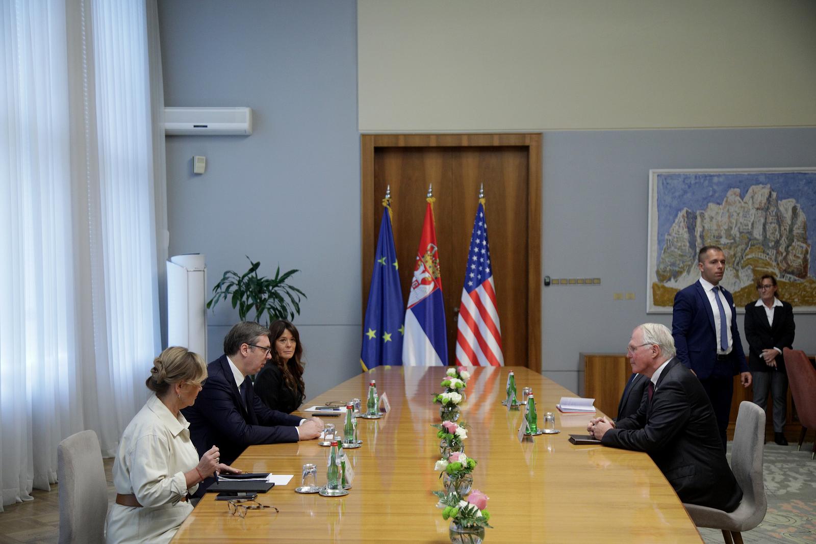 29, September, 2022, Belgrade -  A meeting between President of Serbia Aleksandar Vucic and US Ambassador Christopher Hill was held in the Palace of Serbia. Aleksandar Vucic, Christopher Hill.   29, septembar, 2022, Beograd  - U Palati Srbija odrzan je sastanak predsednika Srbije Aleksandra Vucica s ambasadorom SAD Kristoferom Hilom.  Photo: Milos Tesic/ATAImages/PIXSELL