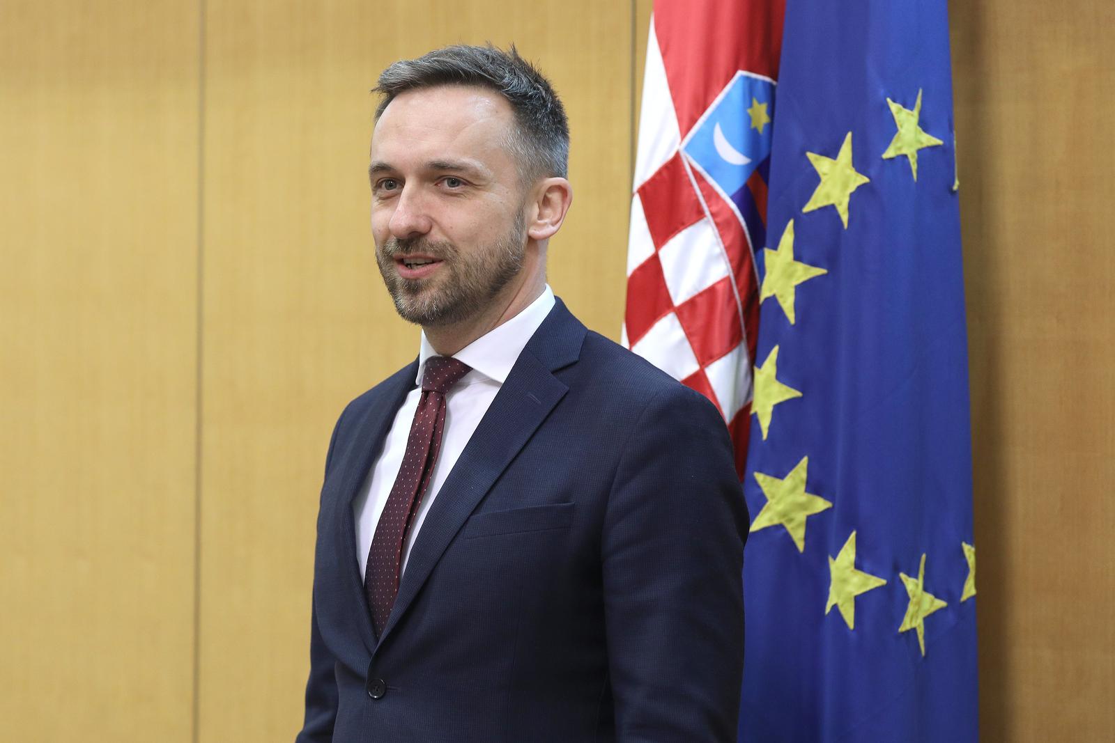 30.03.2023., Zagreb - Sabor 15. sjednicu nastavlja raspravom o prijedlogu zakona o osobnoj asistenciji. Marin Piletic, ministar rada, mirovinskoga sustava, obitelji i socijalne politike Photo: Patrik Macek/PIXSELL