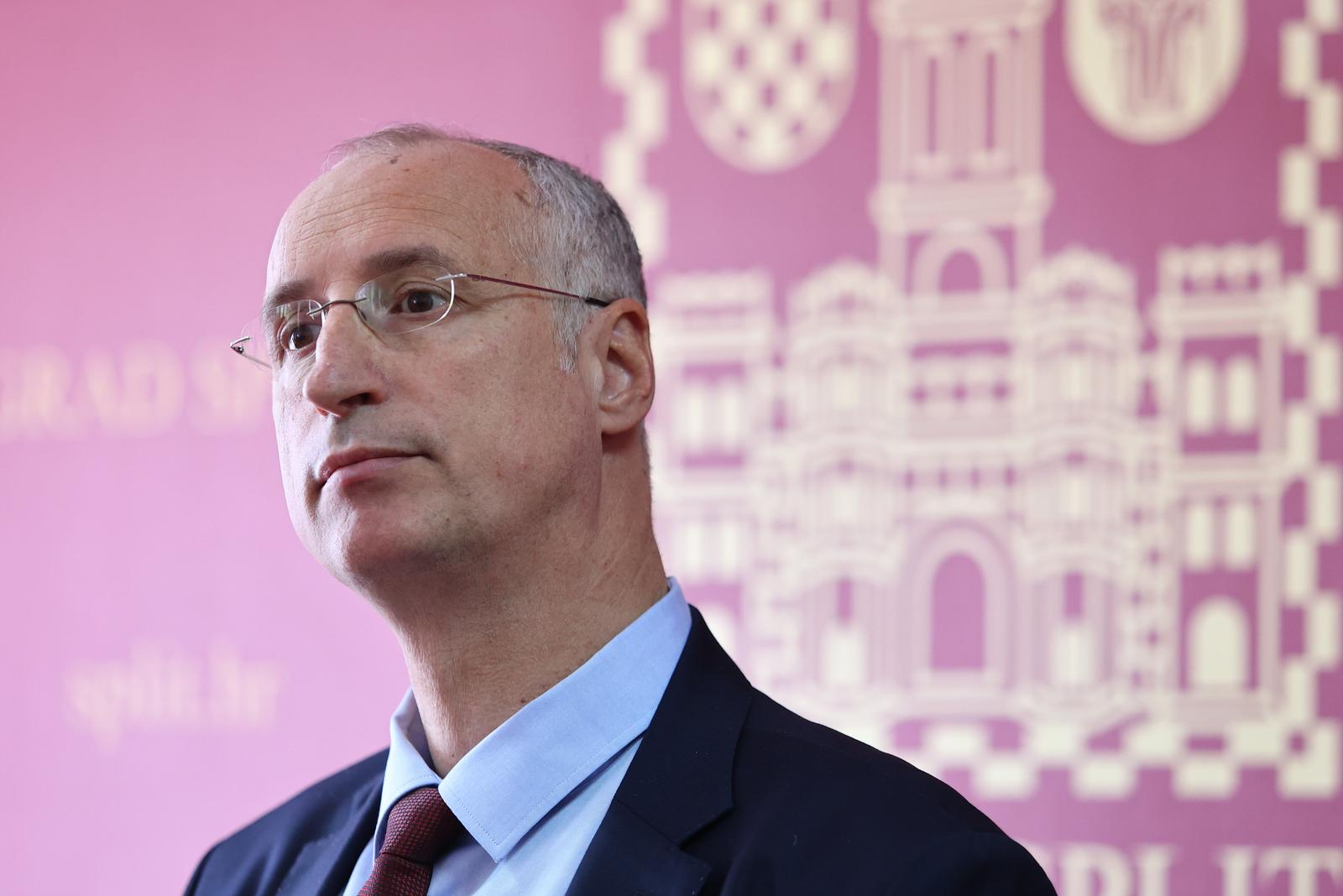 30.03.2023., Split - Gradonacelnik Ivica Puljak odrzao je konferenciju za medije o kaznama Drzavnog inspektorata. Photo: Miroslav Lelas/PIXSELL