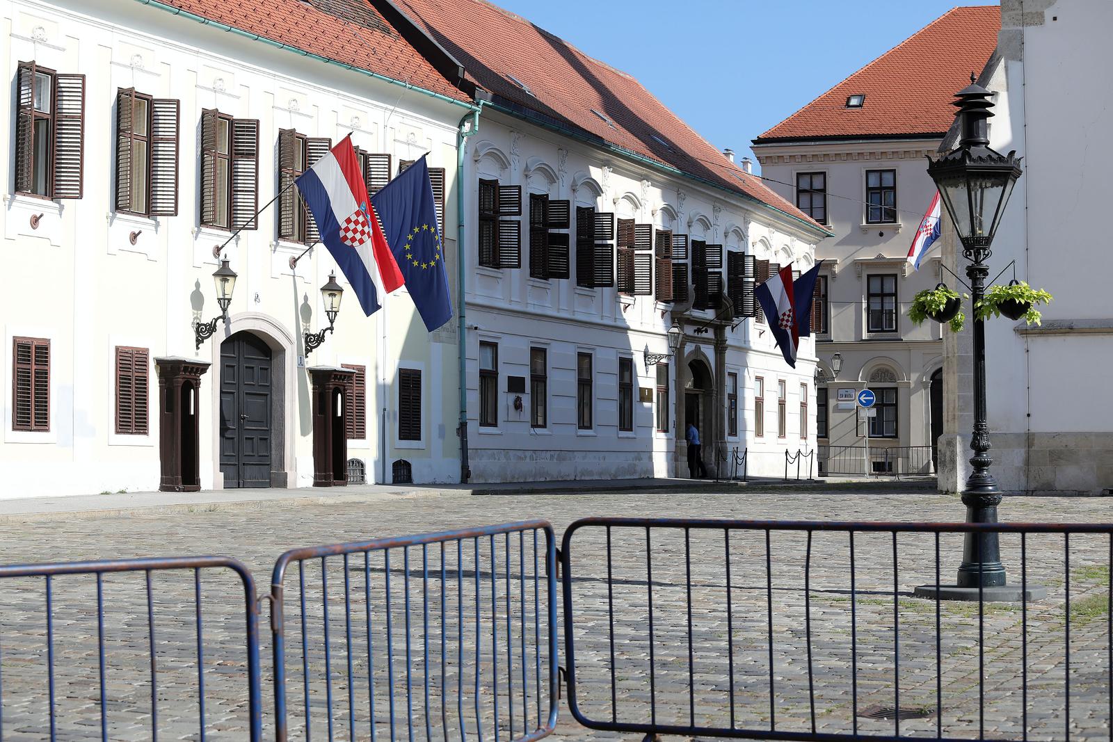 30.07.2021., Zagreb - Nakon jucer odradjene sjednice Vlade utihnuli su Banski dvori. Ljetna stanka za ministre traje do 19. kolovoza za kada je zakazana iduca sjednica, a do tada “kucu cuva” potpredsjednik Medved. rPhoto: Patrik Macek/PIXSELL