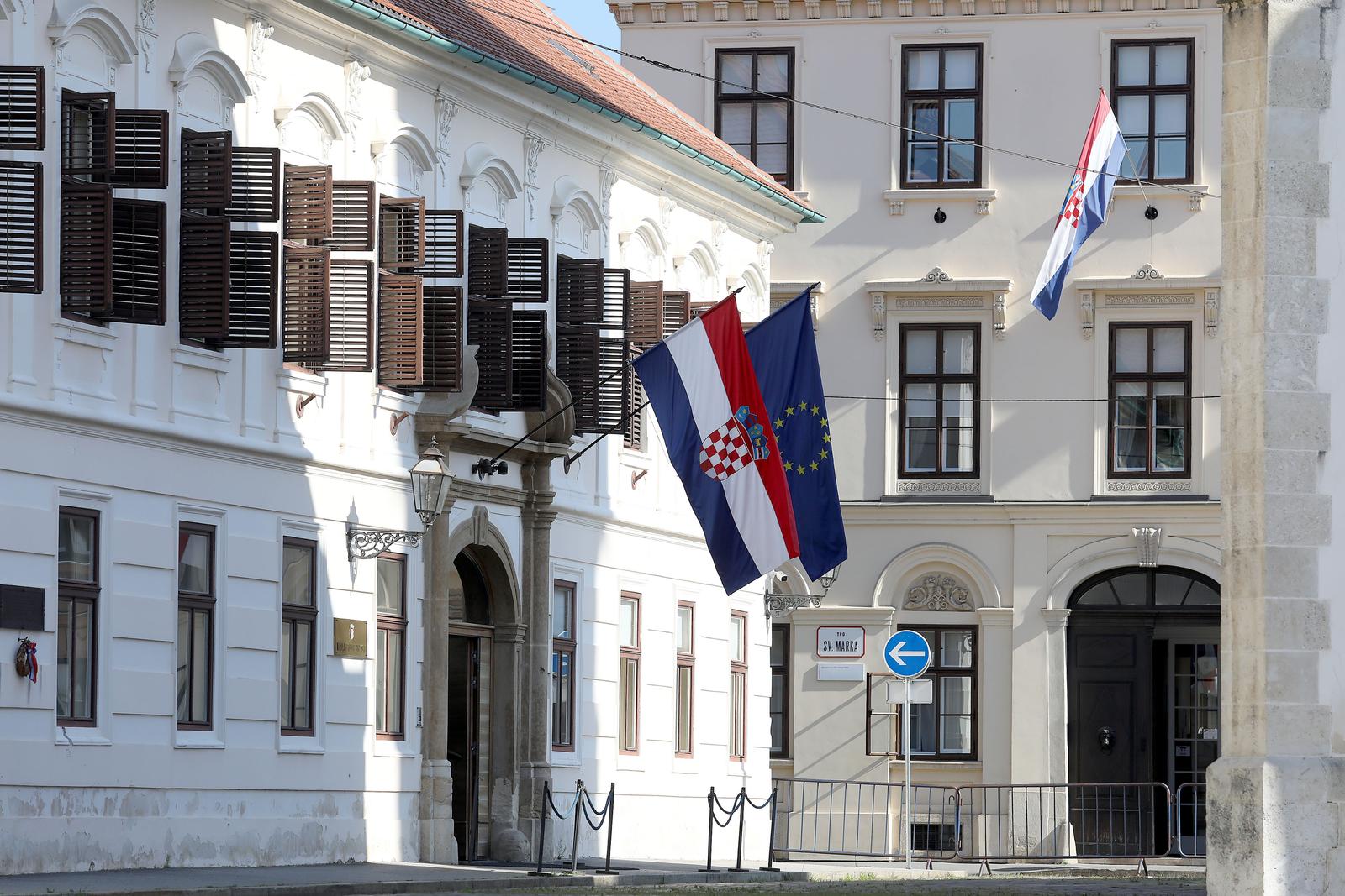 30.07.2021., Zagreb - Nakon jucer odradjene sjednice Vlade utihnuli su Banski dvori. Ljetna stanka za ministre traje do 19. kolovoza za kada je zakazana iduca sjednica, a do tada “kucu cuva” potpredsjednik Medved. rPhoto: Patrik Macek/PIXSELL
