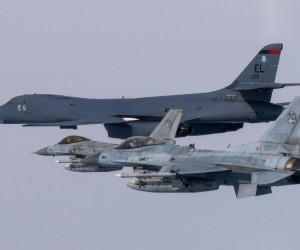 epa10500086 A handout photo made available by the South Korean Defense Ministry shows the air forces of South Korea and the US carrying out a joint drill over the West Sea and the central inland region, 03 March 2023. The exercise involved F-15K and KF-16 fighter jets from South Korea and a B-1B strategic bomber from the US.  EPA/SOUTH KOREAN DEFENSE MINISTRY / HANDOUT SOUTH KOREA OUT HANDOUT EDITORIAL USE ONLY/NO SALES