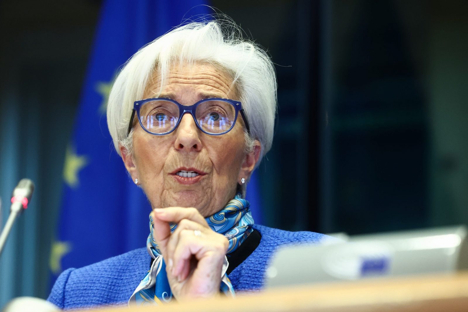 epa10533728 President of the European Central Bank (ECB) Christine Lagarde speaks during a Committee on Economic and Monetary Affairs at the European Parliament in Brussels, Belgium, 20 March 2023.  EPA/STEPHANIE LECOCQ
