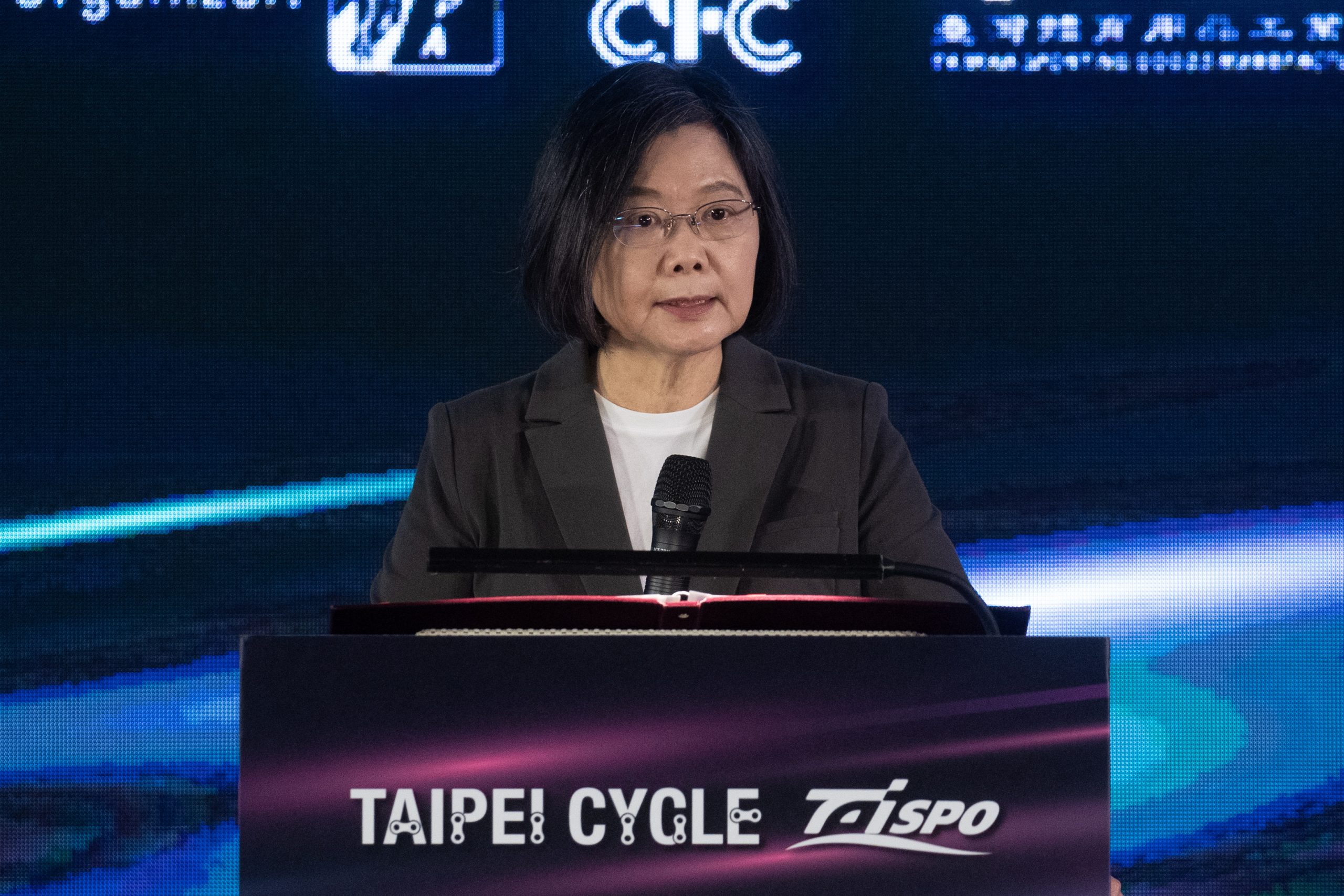 epa10536107 Taiwan's President Tsai Ing-wen speaks during the opening ceremony of the Taipei cycle show in Taipei, Taiwan, 22 March 2023. Next week, Tsai will embark on a journey to diplomatic allies Guatemala and Belize, but not before making stops in New York and Los Angeles. The most delicate part of the trip is scheduled to take place in California when she will meet with Kevin McCarthy, the current House Speaker, though Taiwan's presidential office on 21 March denied to confirm the meeting.  EPA/RITCHIE B. TONGO