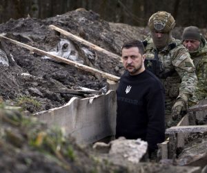epa10547200 A handout photo made available by the Ukrainian Presidential Press Service shows Ukrainian President Volodymyr Zelensky walking through a trench at an undisclosed position of Ukrainian frontier guards in the Sumy area, Ukraine, 28 March 2023. Zelensky inspected the units of the State Border Guard Service during his working visit to the border area with Russia. Russian troops on 24 February 2022, entered Ukrainian territory, starting a conflict that has provoked destruction and a humanitarian crisis.  EPA/PRESIDENTIAL PRESS SERVICE HANDOUT  HANDOUT EDITORIAL USE ONLY/NO SALES