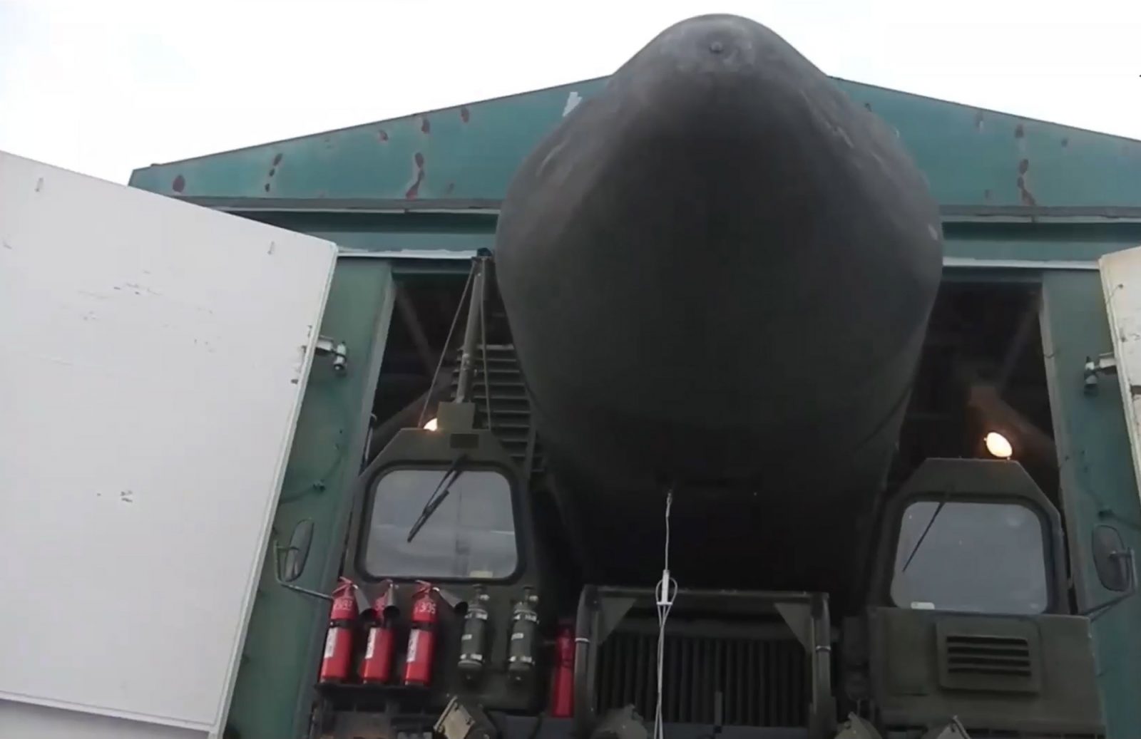 epa10548417 A handout photo taken from a video made available on 29 March 2023 by the Russian Defence Ministry’s Press Service shows a Russian Yars intercontinental ballistic missile launcher during a planned command and staff exercise in the Novosibirsk region, Russia, 29 March 2023.  EPA/RUSSIAN DEFENCE MINISTRY PRESS-SERVICE HANDOUT MANDATORY CREDIT HANDOUT EDITORIAL USE ONLY/NO SALES