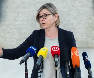 Zagreb, 30.03.2023. - Saborska zastupnica Sandra Benčić komentirala je napise o PPD-u i ostale aktualnosti u društvu.
Na fotografiji Sandra Benčić.
foto HINA/ Edvard ŠUŠAK/ es