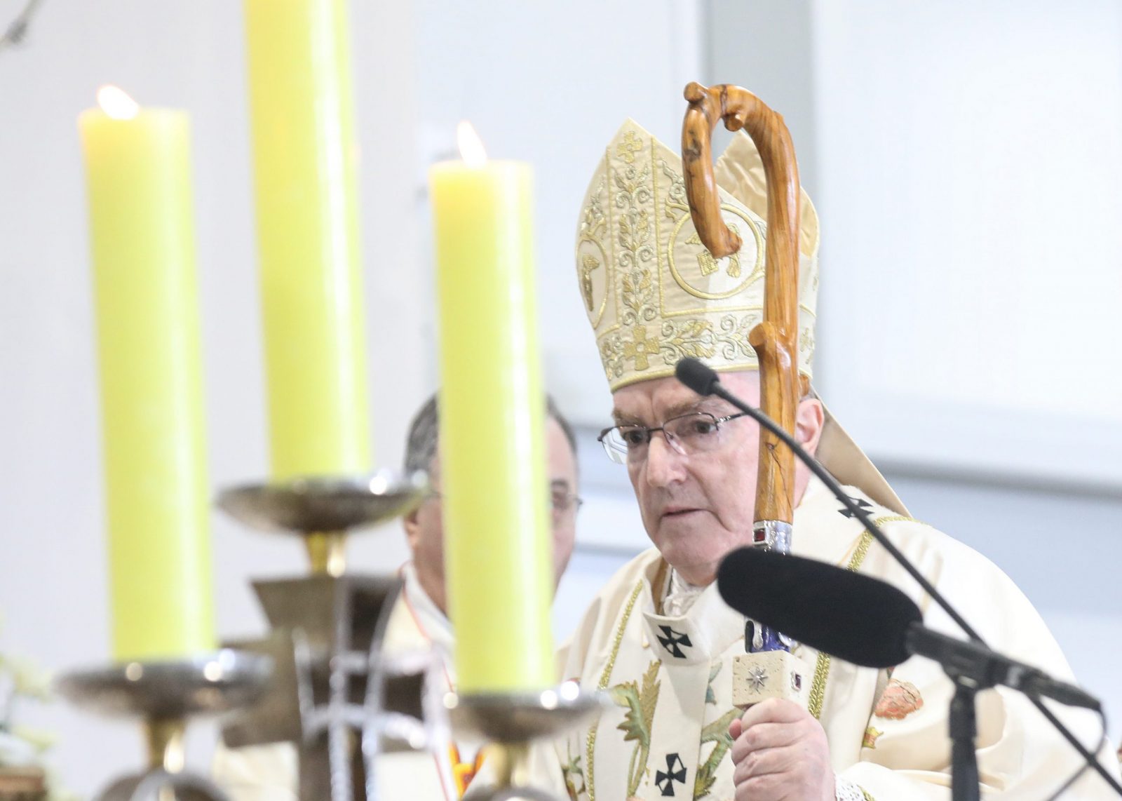 Zagreb, 9.4.2023.- Zagrebački nadbiskup kardinal Josip Bozanić predvodio je euharistijsko slavlje Nedjelje Uskrsnuća Gospodnjega- Uskrs. Na fotografiji Josip Bozanić.
foto HINA/ Admir BULJUBAŠIĆ/ abu