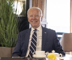 epa10569256 US President Joe Biden meets with the British prime minister (not pictured) in Belfast, Northern Ireland, 12 April 2023. Biden is on a four-day visit to Northern Ireland and the Republic of Ireland to mark the 25th anniversary of the Good Friday Agreement (GFA).  EPA/TOLGA AKMEN / POOL