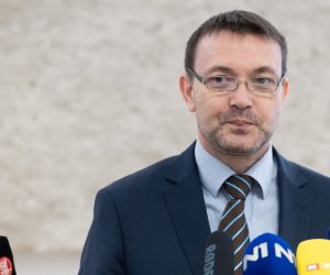 Zagreb, 14.04.2023. - Arsen Bauk je podržao oporbu u stopiranju zakona o prekršajima.
Na fotografiji Arsen Bauk.
foto HINA/ Edvard ŠUŠAK/ es