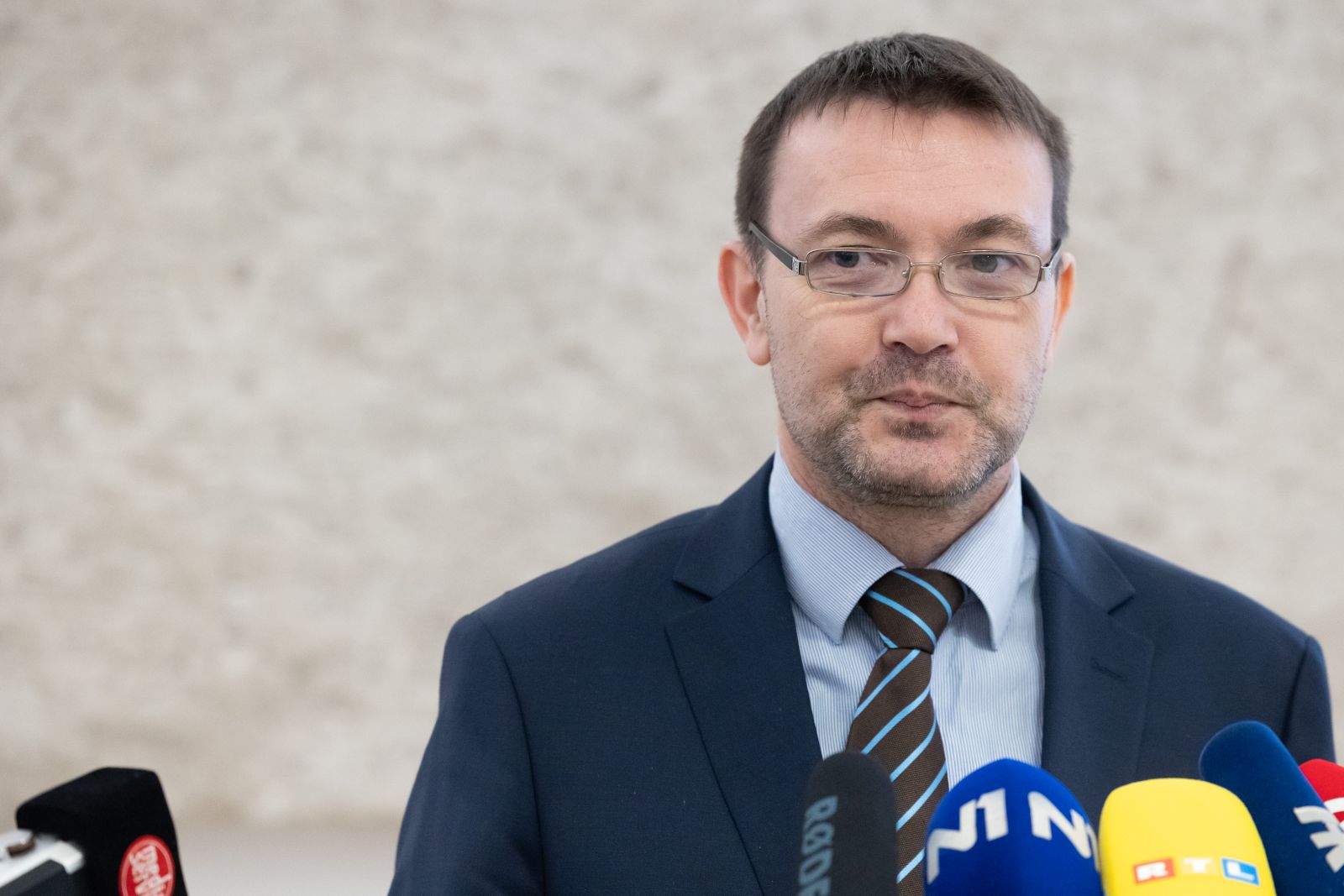 Zagreb, 14.04.2023. - Arsen Bauk je podržao oporbu u stopiranju zakona o prekršajima.
Na fotografiji Arsen Bauk.
foto HINA/ Edvard ŠUŠAK/ es