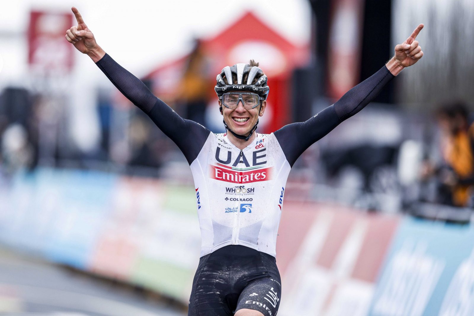 epa10575955 Slovenian Tadej Pogacar celebrates winning the 57th Amstel Gold Race 2023 in Valkenburg, the Netherlands, 16 April 2023.  EPA/VINCENT JANNINK