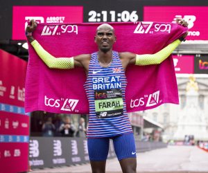 epa10587576 British athlete Mo Farah poses after finishing London Marathon in London, Britain, 23 April 2023. Over 47,000 runners take part as the annual event moves back to April since it was moved to October due to Covid-19 pandemic.  EPA/TOLGA AKMEN