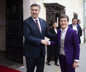 Zagreb, 30.04.2023. - Predsjednik Vlade Plenković primio je predsjednicu Vlade Republike Srbije Anu Brnabić. Na fotografiji Andrej Plenković, Ana Brnabić.  foto HINA/ Daniel KASAP/dk