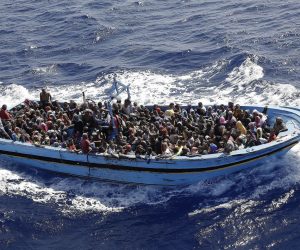 epa04397258 More than 900  illegal migrants are shipped to the mainland after being rescued by Italian Navy boat 'Fregata Euro'    in the Mediterranean Sea, 12 September 2014.  EPA/GIUSEPPE LAMI