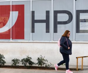 02.03.2022., Sibenik - Jedinstveni sanacijski odbor u suradnji s HNB-om odlucio je da Hrvatska postanska banka preuzme Sberbank u Hrvatskoj. Svi depoziti gradjana i tvrtki, bez obzira na njihov iznos, su sigurni i bit ce dostupni po otvaranju poslovnica. Photo: Hrvoje Jelavic/PIXSELL