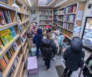 02.03.2023.,  Zagreb - Bibliobus knjiznica grada Zagreba u posjeti Pojatnom. Photo: Igor Soban/PIXSELL