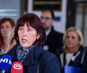 03.04.2023., Zagreb - Predsjednica Hrvatskog lijecnickog sindikata Renata Culinovic Caic dala je izjavu medijima nakon sastanka ministra zdravstva Vilija Berosa sa celnicima pet krovnih ljecnickih udruga koje su prije dva tjedna organizirale prosvjed. Photo: Igor Soban/PIXSELL
