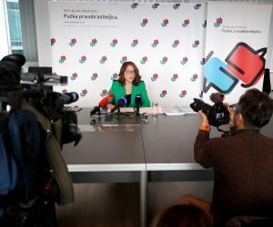04.04.2023., Zagreb -  Pucka pravobraniteljica Tena Simonovic Einwalter predstavila je na konferenciji za novinare izvjesce za 2022. godinu s ocjenom stanja ljudskih prava u Hrvatskoj i preporukom za jacanje prava gradjana. Photo: Goran Stanzl/PIXSELL