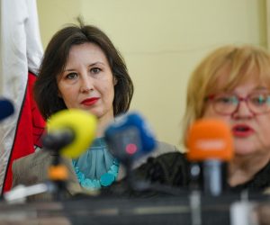 06.04.2023., Samobor - U Gradskoj vijecnici odrzana je konferencija za medije povodom ucestalih seksistickih napada na gradonacelnicu Samobora Petru Skrobot, ali i drugih napada na politicki istaknute zene. Dalija Oreskovic Photo: Josip Regovic/PIXSELL