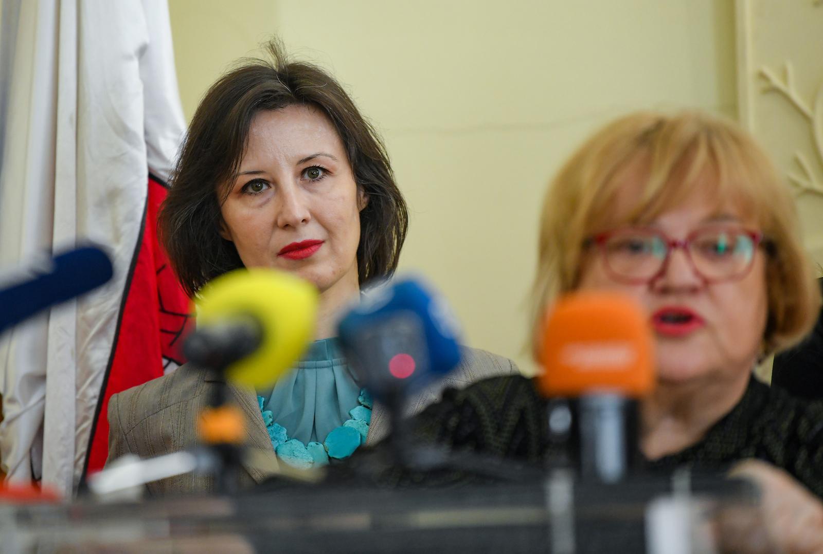06.04.2023., Samobor - U Gradskoj vijecnici odrzana je konferencija za medije povodom ucestalih seksistickih napada na gradonacelnicu Samobora Petru Skrobot, ali i drugih napada na politicki istaknute zene. Dalija Oreskovic Photo: Josip Regovic/PIXSELL