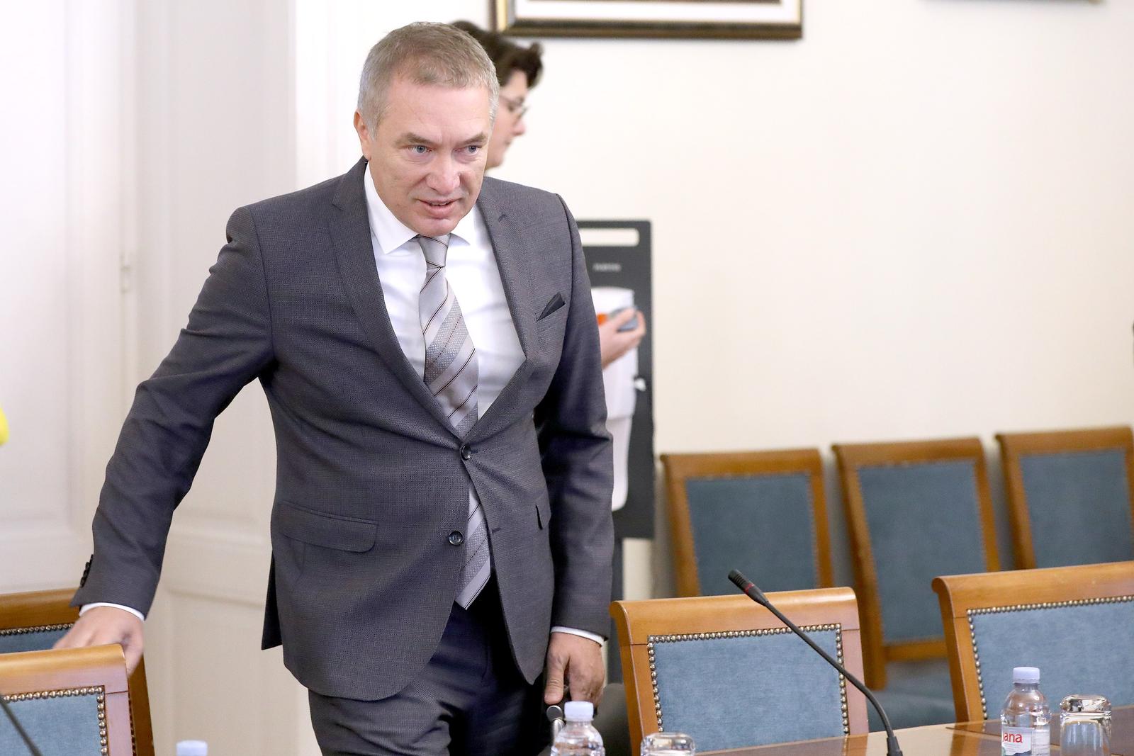 06.10.2022., Zagreb - U Saboru je pocela 25. sjednica Nacionalnog vijeca za pracenje provedbe Strategije suzbijanja korupcije.na kojoj se raspravlja o upravljanju trgovackim drustvom INA d.d. Od pozvanih na sjednicu je dosao samo Dragan Kovacevic, optuzen u aferi JANAF za primanje mita, namjestanje poslova i nezakonito pogodovanje.
.
 Photo: Patrik Macek/PIXSELL