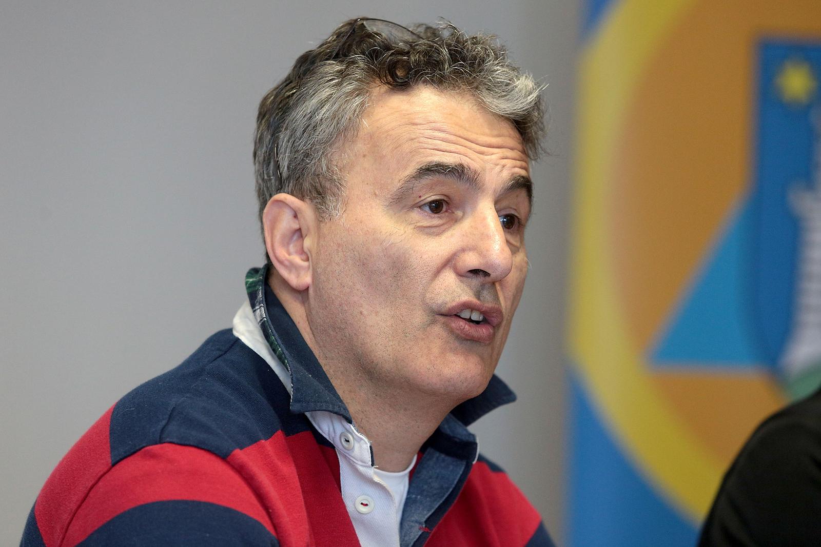 07.04.2016., Zagreb - Pavle Kalinic, procelnik Gradskog ureda za upravljanje u hitnim situacijama Grada Zagreba, iznio je na konferenciji za medije novu procjenu ugroze stanovnika Zagreba.rPhoto: Patrik Macek/PIXSELL