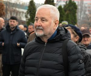 7.12.2022., Zagreb - Ispred ulaza u Holdingovu podruznicu Cistoca odrzan je prosvjed radnika koji traze vece place. Photo: Davorin Visnjic/PIXSELL