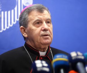 08.04.2023., Sarajevo, Bosna i Hercegovina - Uskrsnja poruka i konferencija za medije nadbiskupa metropolita vrhbosanskog i apostolskog upravitelja Vojnog ordinarijata u BiH mons. Tome Vuksica. Photo: Armin Durgut/PIXSELL
