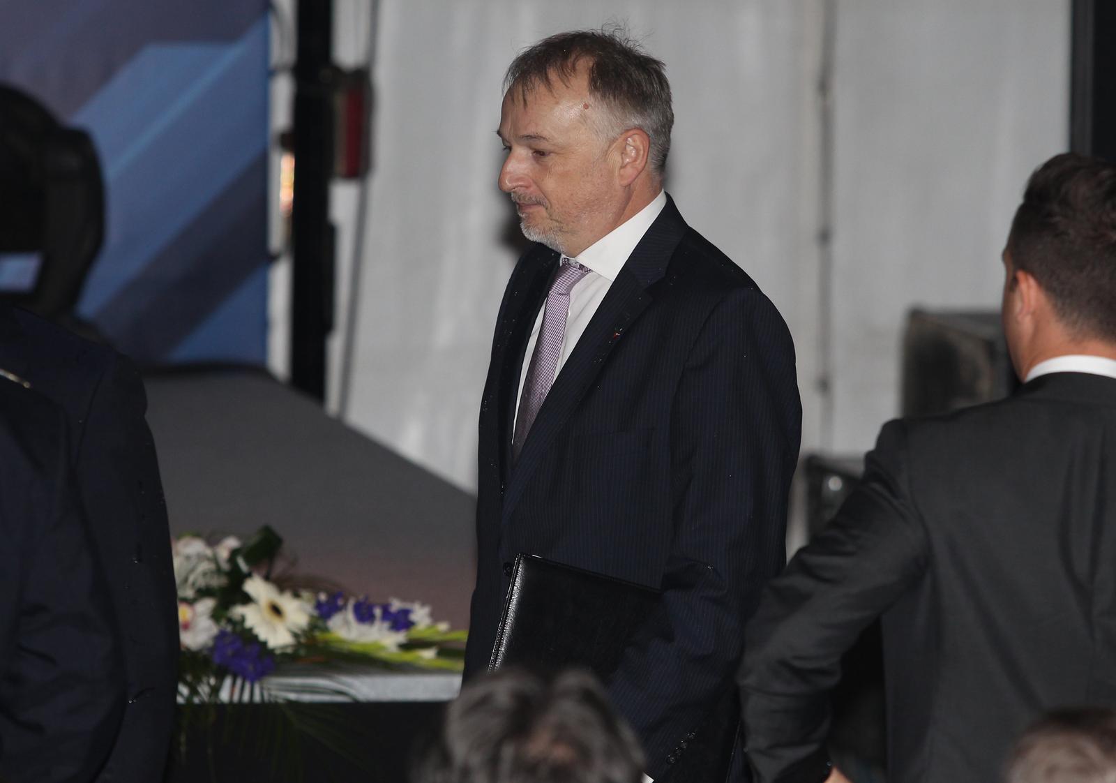 15.10.2013. Tiszaujvaros, Madjarska - Madjarski premijer Viktor Orban i predsjednik Uprave MOL-a Zsoltan Hernadi, za kojim je raspisana Interpolova tjeralica, otvorili su novi pogon butadiena u tvornici Tiszai Vegyi Kombinat. r"nPhoto: Boris Scitar/Vecernji list/PIXSELL