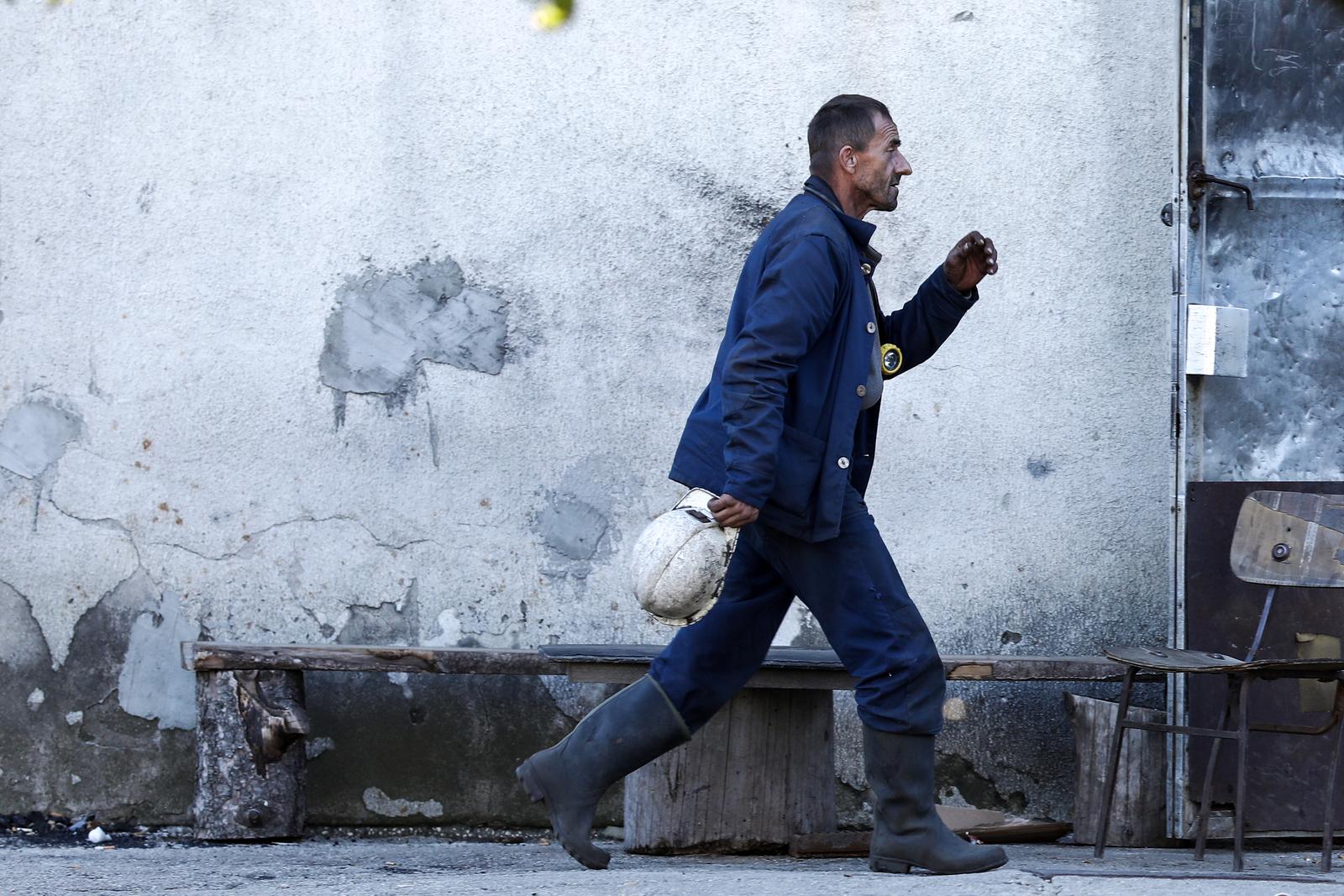 09.10.2019., Stranjani, Bosna i Hercegovina - rRudari iz rudnika Stranjani odbijaju izaci iz jame.rPhoto: Armin Durgut/PIXSELL