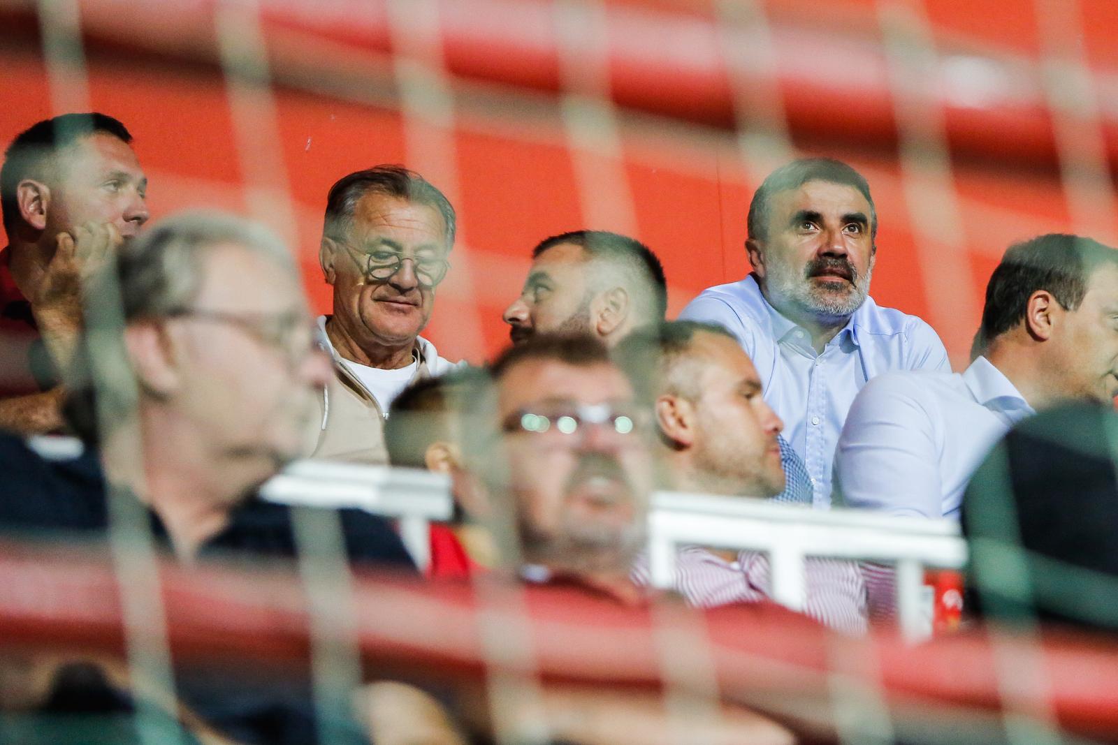 10.09.2021.,Mostar - Braca Mamic na nogometnom derbiju FK Velez - FK Sarajevo.rrPhoto: Denis Kapetanovic/PIXSELL