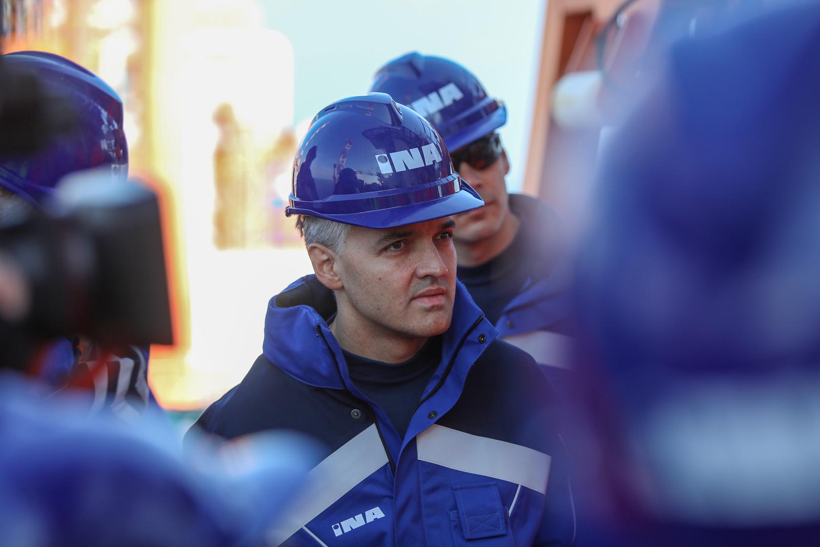 10.11.2022., Pula - Predstavnici medija pozvani su na INA-ine plinske platforme u Jadranskom moru kako bi dobili dojam o trenutacnom i buducem razvoju proizvodnje plina od strane INA-e u vrijeme plinske krize. Photo: Slaven Branislav Babic/PIXSELL