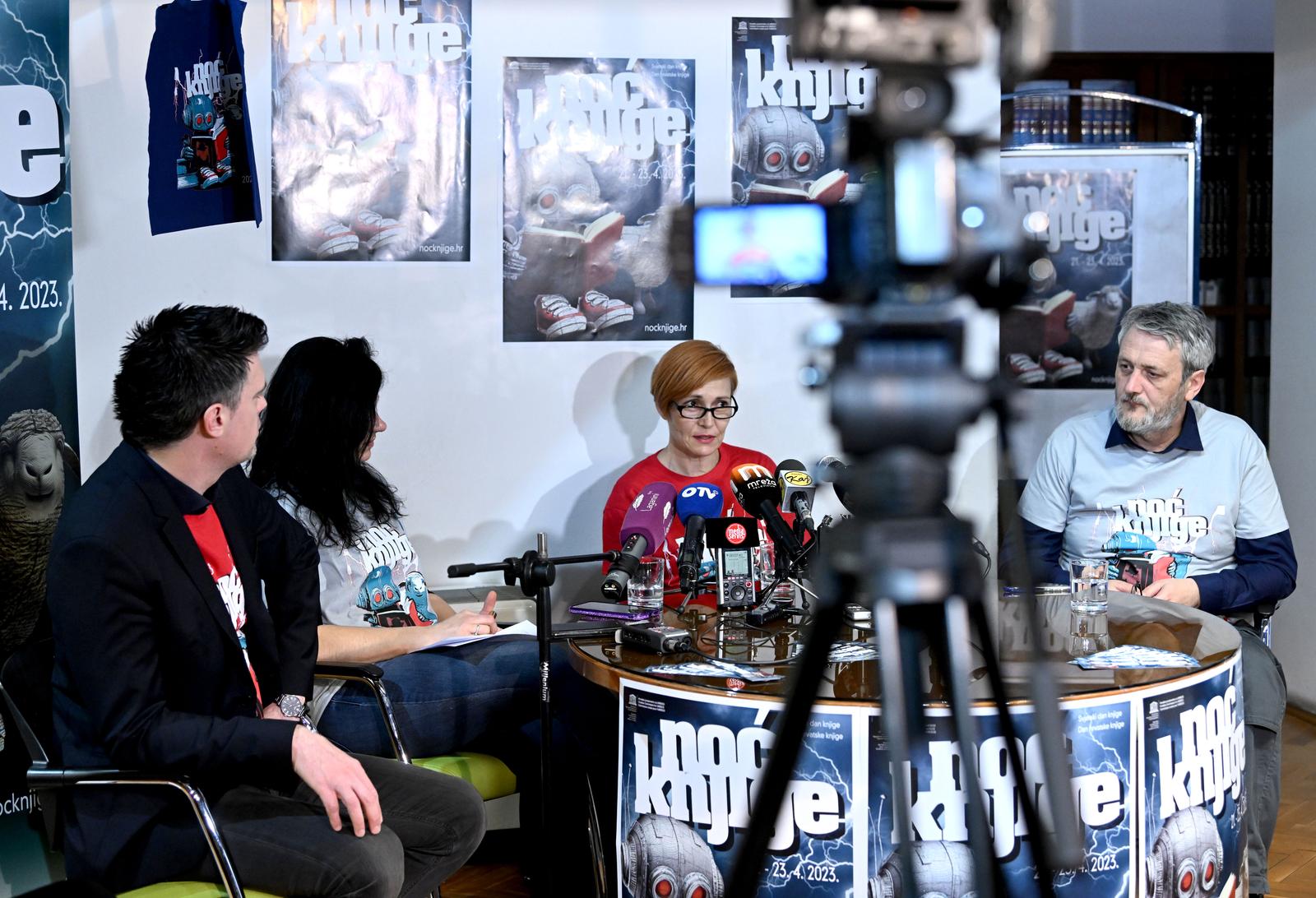 13.04.2023., Zagreb - Konferencija za medije povodom manifestacije "Noc knjige". Slavko Kozina iz Zajednice nakladnika i knjizara Hrvatske gospodarske komore, Vanja Stalec Obradovic iz Knjiznica grada Zagreba, Dobrila Zvonarek iz Nacionalne i sveucilišne knjiznice u Zagrebu, Miso Nejasmic iz Zajednice nakladnika i knjizara Hrvatske gospodarske komore Photo: Marko Lukunic/PIXSELL