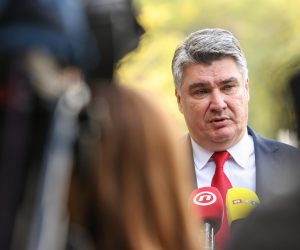 13.10.2022., Zagreb - Predsjednik RH Zoran Milanovic dao je izjavu za medije nakon sto je sudjelovao na obiljezavanju 100 godina visokoskolskog  obrazovanja u podru?ju stomatologije u Republici Hrvatskoj i 60 godina samostalnosti Stomatoloskog fakulteta Sveucilista u Zagrebu  Photo: Luka Stanzl/PIXSELL