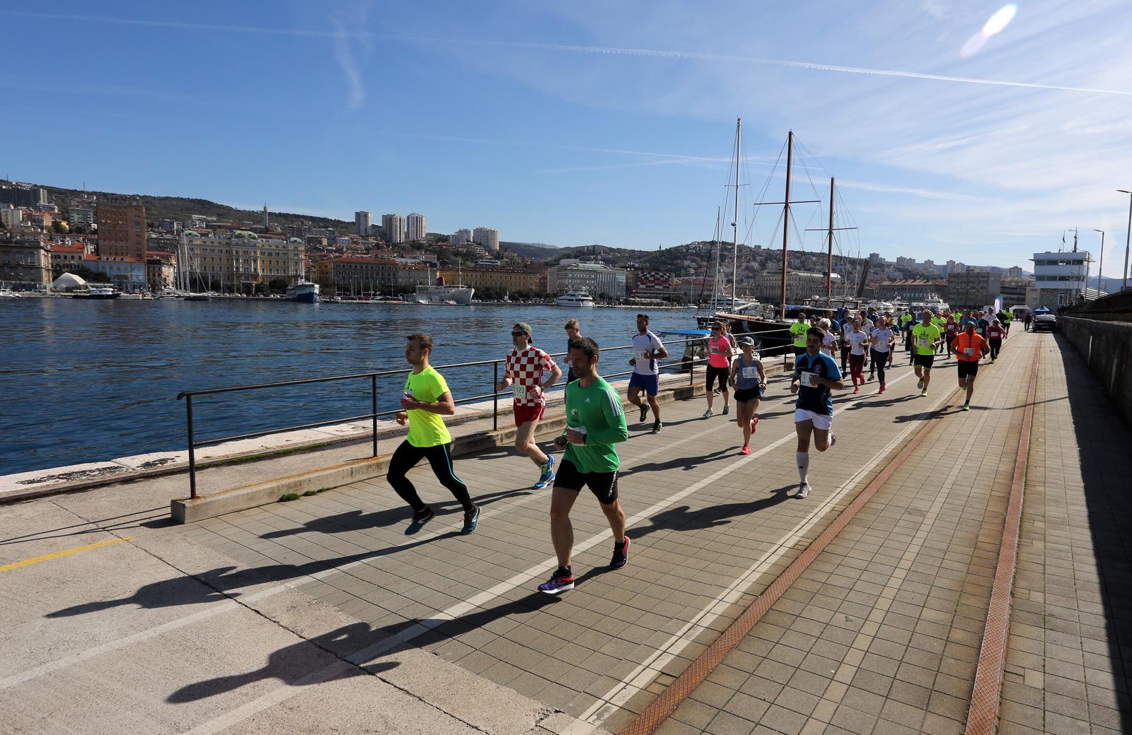 14.04.2018., Rijeka - Utrka Molo longo trk na lukobranu rijecke luke privukla je vise stotina trkaca. Utrka duga 6 km  dio je manifestacije "Homo si tec". "nPhoto: Goran Kovacic/PIXSELL