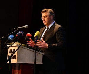 14.04.2023., Pozega - Obiljezavanje Dana Pozesko-slavonske zupanije. U gradskom kazalistu odrzana je svecana sjednica Zupanijske skupstine. Predsjednik Vlade Andrej Plenkovic Photo: Ivica Galovic/PIXSELL
