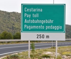 15.06.2019., Sibenik - Od ponoci, 15.lipnja pa sve do 15.rujna na snazi su nove i vece cijene autocesta pod upravljanjem HAC-a i ARZ-a. rPhoto: Hrvoje Jelavic/PIXSELL