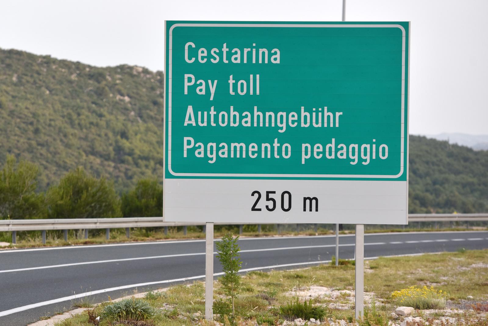 15.06.2019., Sibenik - Od ponoci, 15.lipnja pa sve do 15.rujna na snazi su nove i vece cijene autocesta pod upravljanjem HAC-a i ARZ-a. rPhoto: Hrvoje Jelavic/PIXSELL