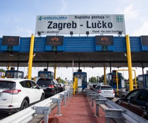 15.08.2020., Zagreb - Promet na naplatnim postajama Lucko u prijepodnevnim satima odvija se bez vecih zastoja.rPhoto: Davor Puklavec/PIXSELL