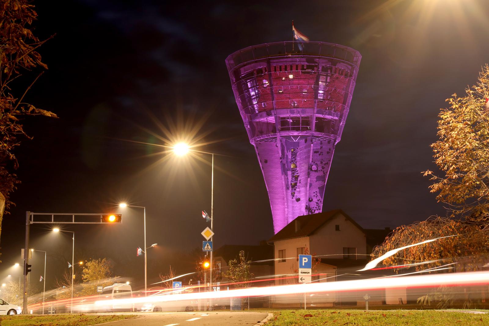 17.11.2022., Vukovar - Vukovarski vodotoranj osvijetljen je ljubicastim svijetlom povodom Medjunarodnog dana svjesnosti o prijevremenom rodjenju. Photo: Emica Elvedji/PIXSELL