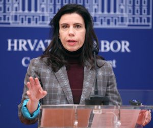 18.04.2023., Zagreb - Na konferenciji za medije Kluba zastupnika Hrvatske seljacke stranke i Radnicke fronte odrzanoj u Saboru o temi "Suvremeno robovlasnistvo u Hrvatskoj u reziji Katica, HSLS-a i HDZ-a" govorila je zastupnica Katarina Peovic. Photo: Patrik Macek/PIXSELL