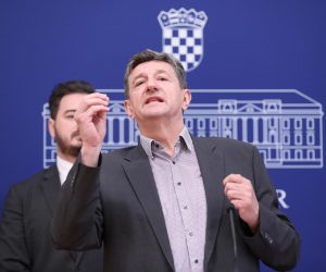 18.04.2023., Zagreb - Na konferenciji za medije Hrvatskih suverenista odrzanoj u Saboru o temi “Osvrt na protuustavni Vladin prijedlog Zakona o prekrsajima protiv javnog red i mira“ govorio je zastupnik Zeljko Sacic.
 Photo: Patrik Macek/PIXSELL